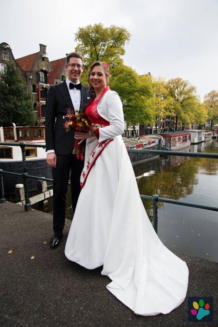 ondersteuning Onderzoek het kans Bruidsjurk rood met wit - Atelier Sans Scrupules - Atelier Sans Scrupules